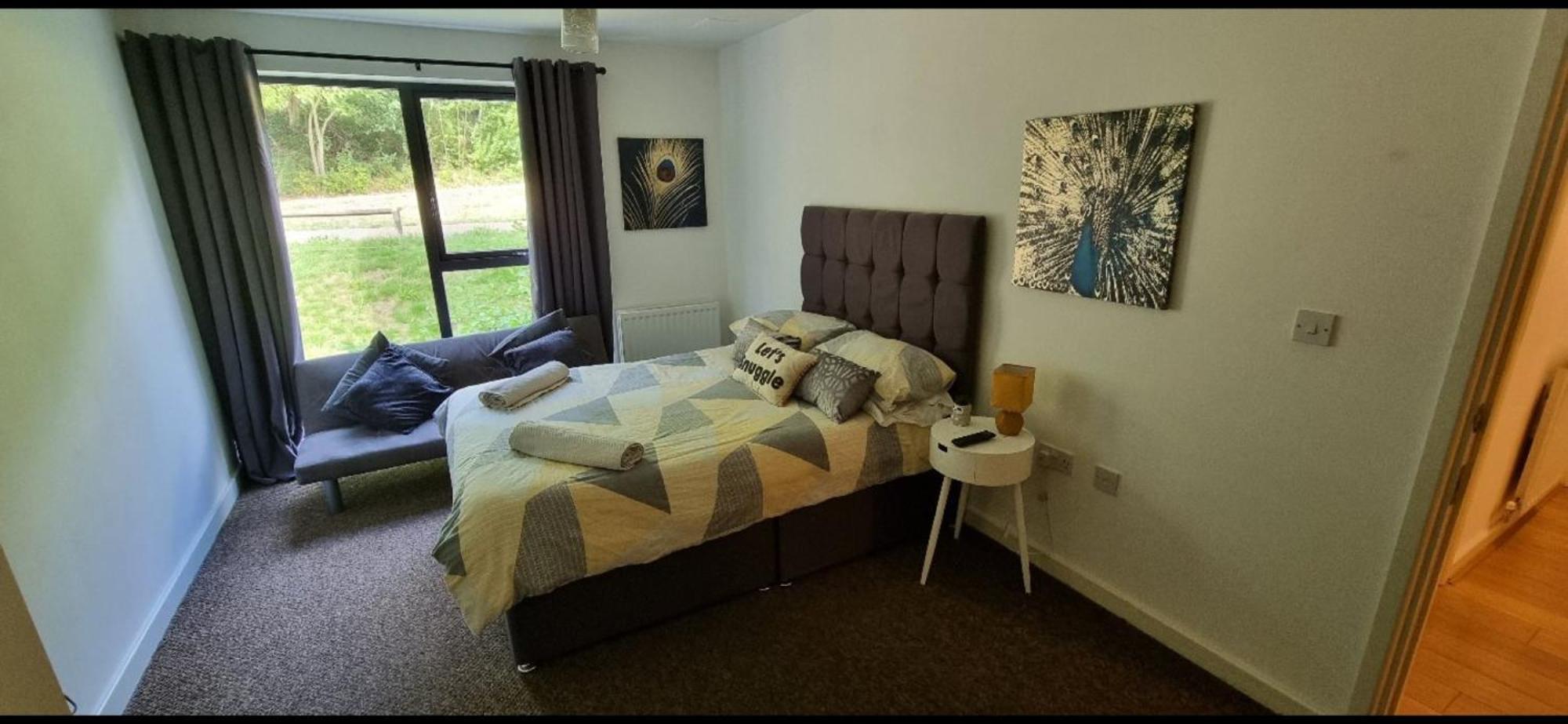 Brentwood Town Retreat - Large 2 Bedroom Apartment المظهر الخارجي الصورة